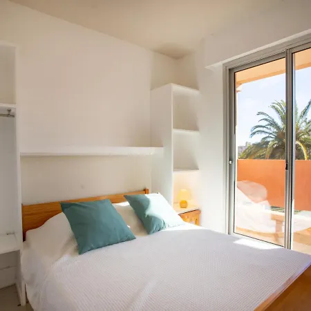 Les Rives De La Faviere-5 By Interhome
